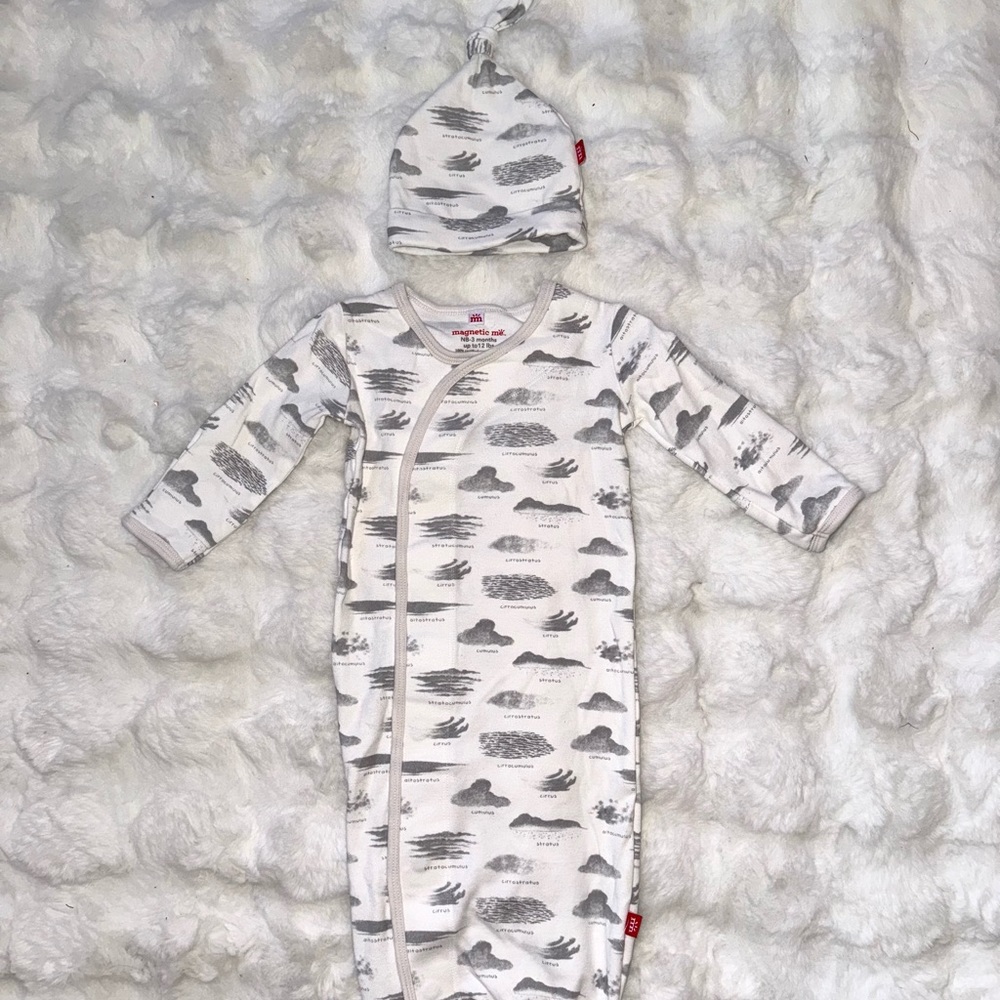 Magnetic Me NB-3M Gown and Hat Set